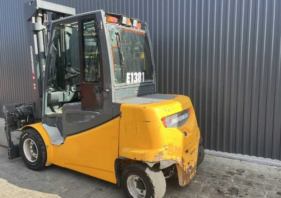 Jungheinrich EFGS50 - Carretilla elevadora eléctrica: foto 3 Jungheinrich EFGS50 - Carretilla elevadora eléctrica: foto 3