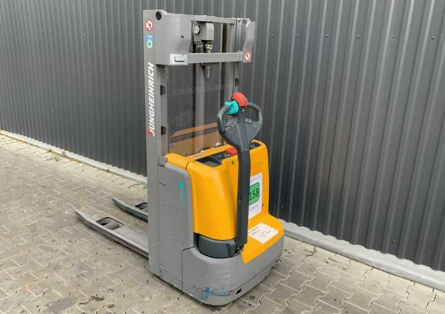 Jungheinrich EJC112 - Apilador: foto 3 Jungheinrich EJC112 - Apilador: foto 3