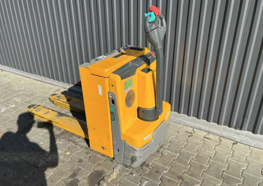 Jungheinrich EJC20 - Transpaleta: foto 3 Jungheinrich EJC20 - Transpaleta: foto 3