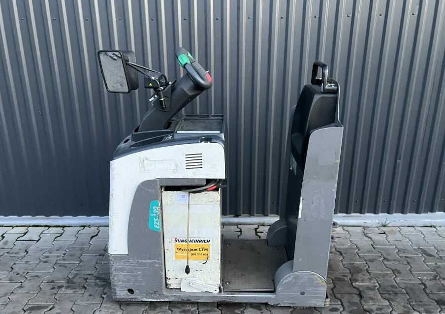 Jungheinrich EZS130 - Remolcadora: foto 2 Jungheinrich EZS130 - Remolcadora: foto 2