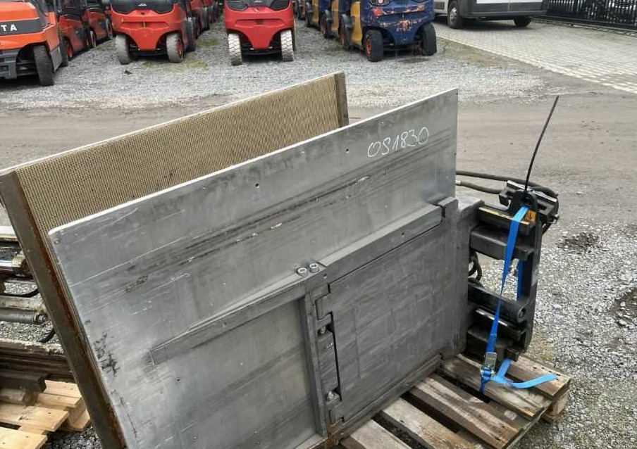 Kaup 1.5T404-1L, Kartonklammer - Pinza: foto 1 Kaup 1.5T404-1L, Kartonklammer - Pinza: foto 1