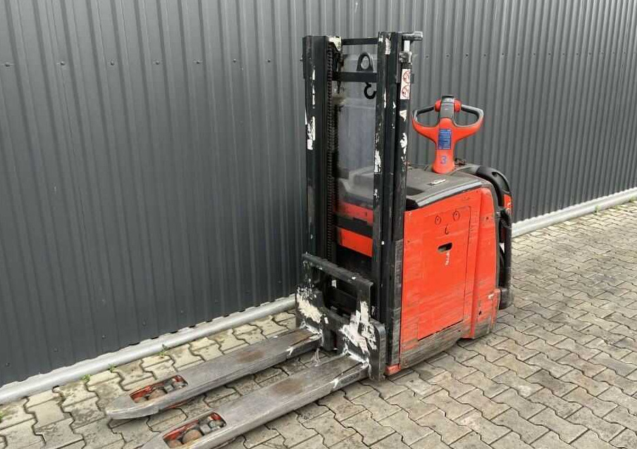 Linde D10AP - Apilador: foto 1 Linde D10AP - Apilador: foto 1