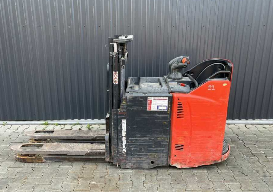 Linde D12SP - Apilador: foto 2 Linde D12SP - Apilador: foto 2