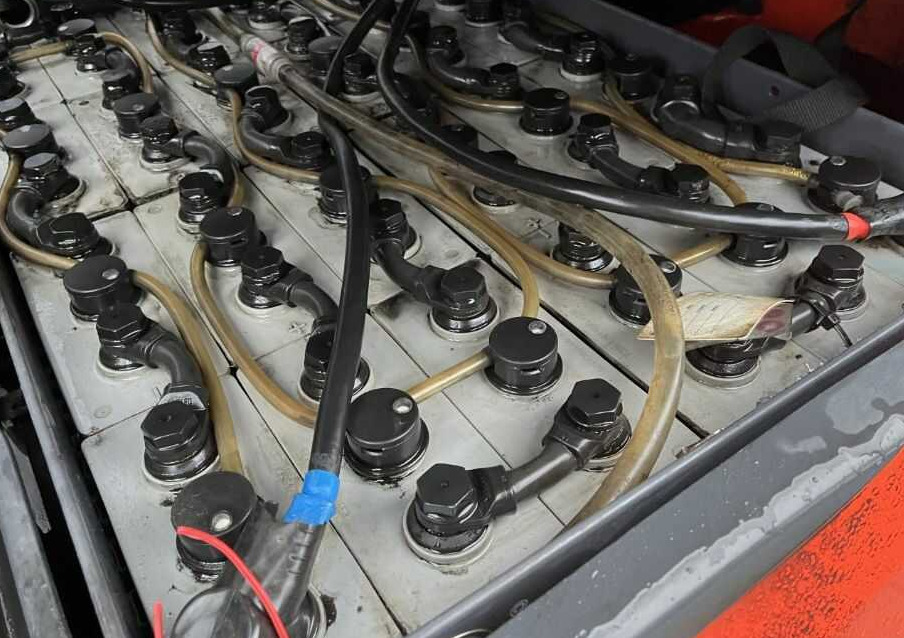 Carretilla elevadora eléctrica Linde E16C-02: foto 7