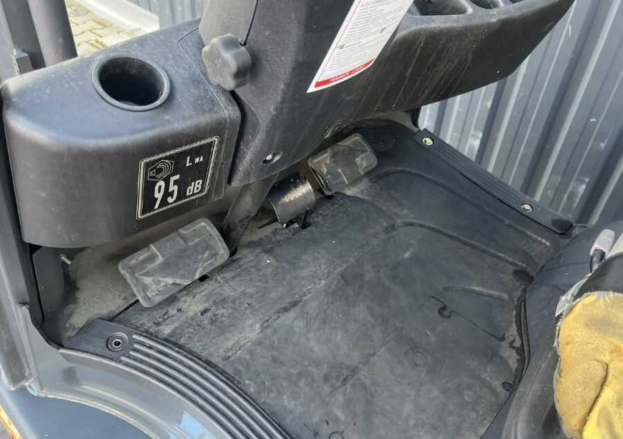 Carretilla elevadora de gas Linde H16T-01: foto 8