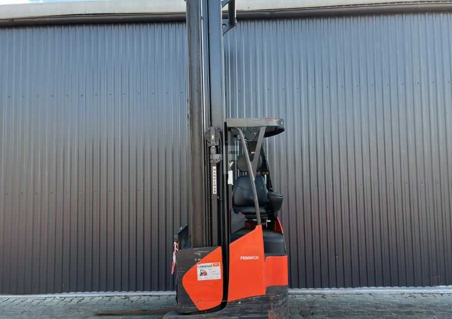 Linde R14X - Retráctil: foto 2 Linde R14X - Retráctil: foto 2