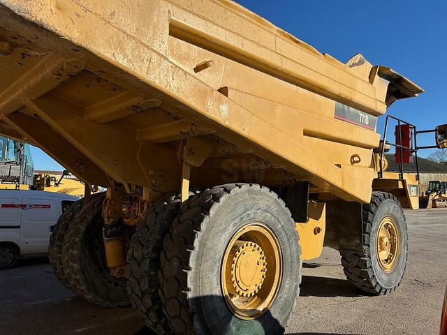 Caterpillar 771D - Dúmper: foto 4 Caterpillar 771D - Dúmper: foto 4