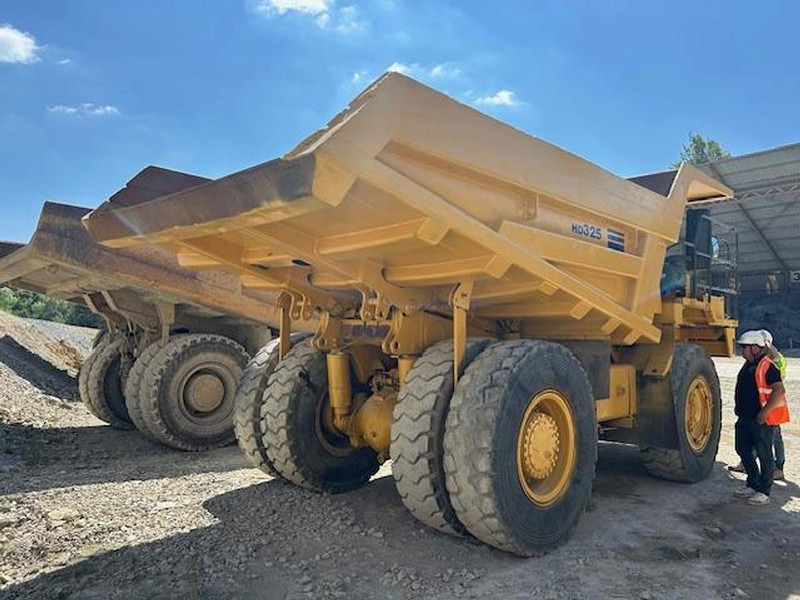 Komatsu HD325-6KE - Dúmper: foto 4 Komatsu HD325-6KE - Dúmper: foto 4