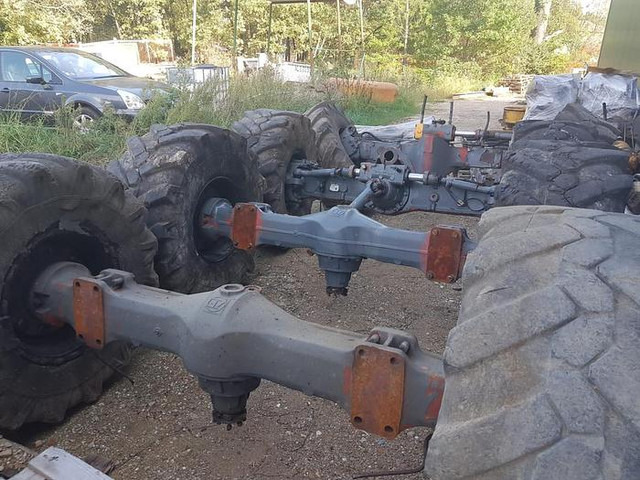 Liebherr APL6B765 -A912 A914 A924 - Eje y piezas: foto 1 Liebherr APL6B765 -A912 A914 A924 - Eje y piezas: foto 1