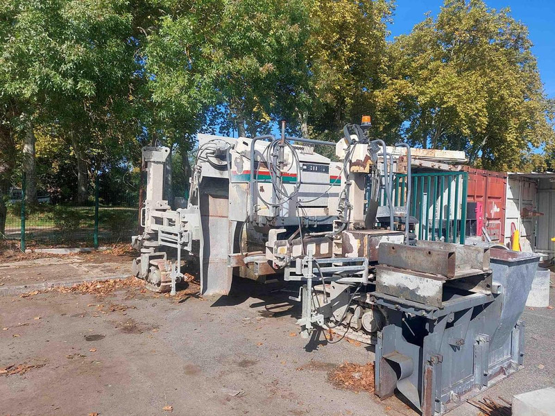 Wirtgen SP150F - Maquinaria para hormigón: foto 3 Wirtgen SP150F - Maquinaria para hormigón: foto 3