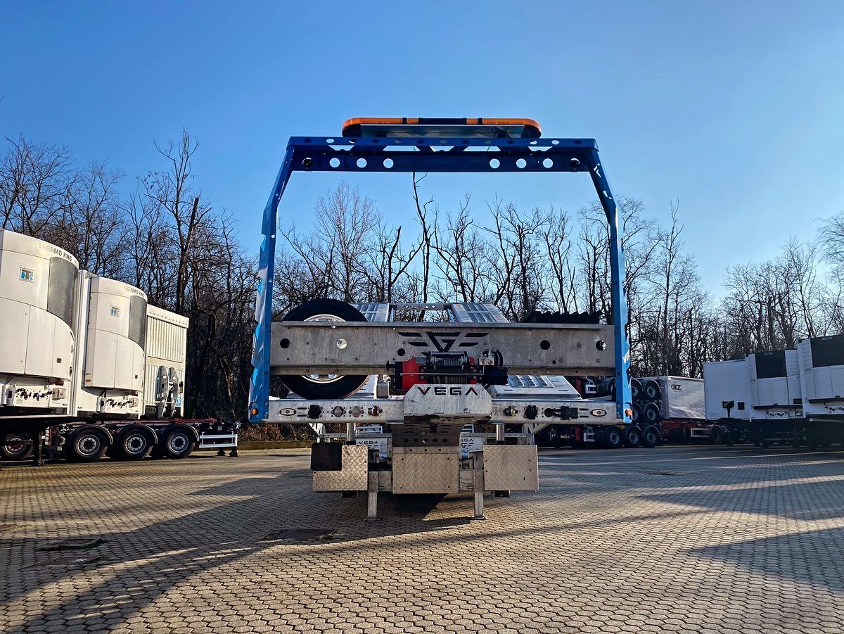 PROMAX 3 AXLE TRUCK CARRIER - Semirremolque portavehículos: foto 4 PROMAX 3 AXLE TRUCK CARRIER - Semirremolque portavehículos: foto 4