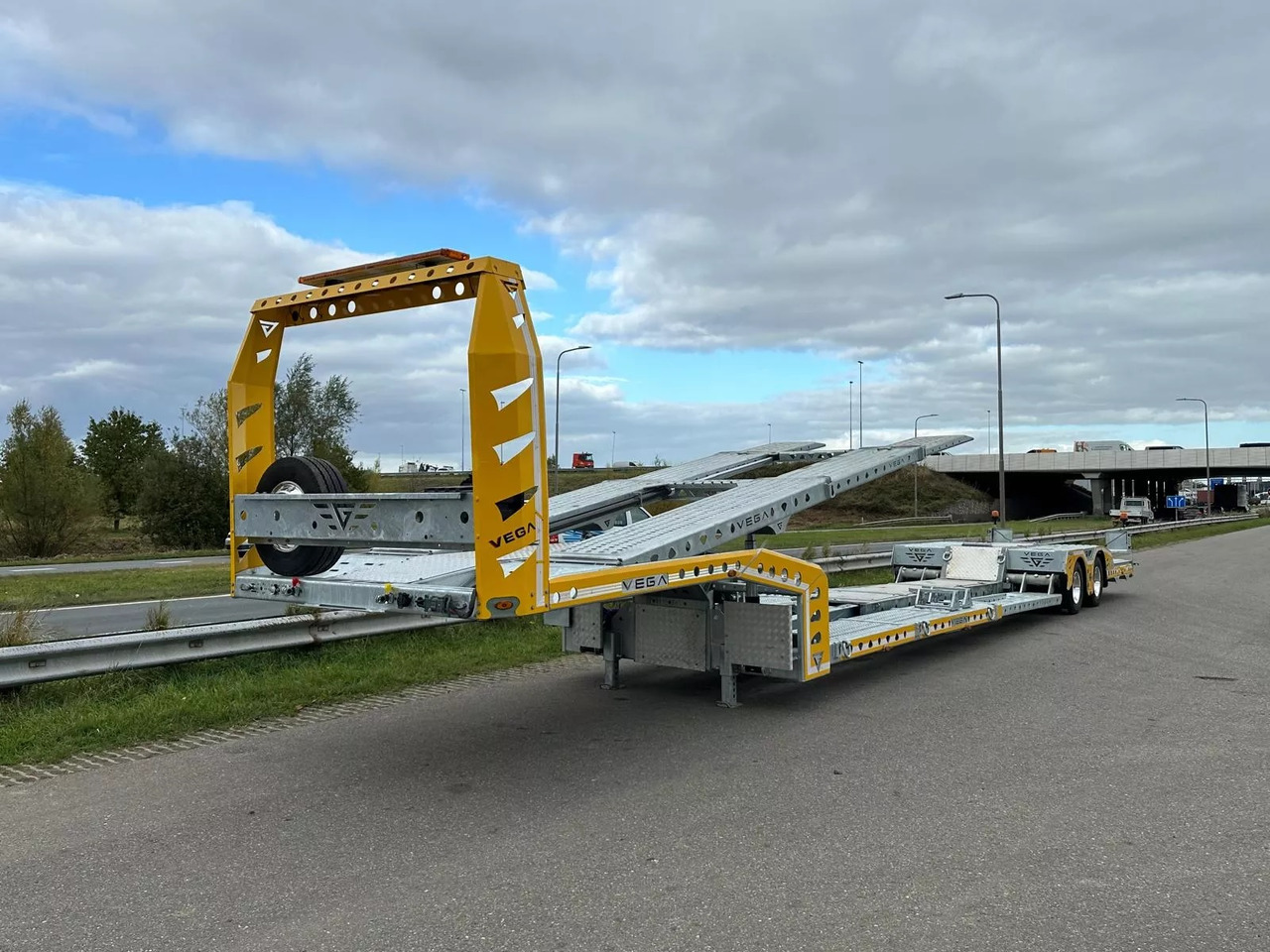 Semirremolque portavehículos Vegamax (2 Axle Truck Transport): foto 12