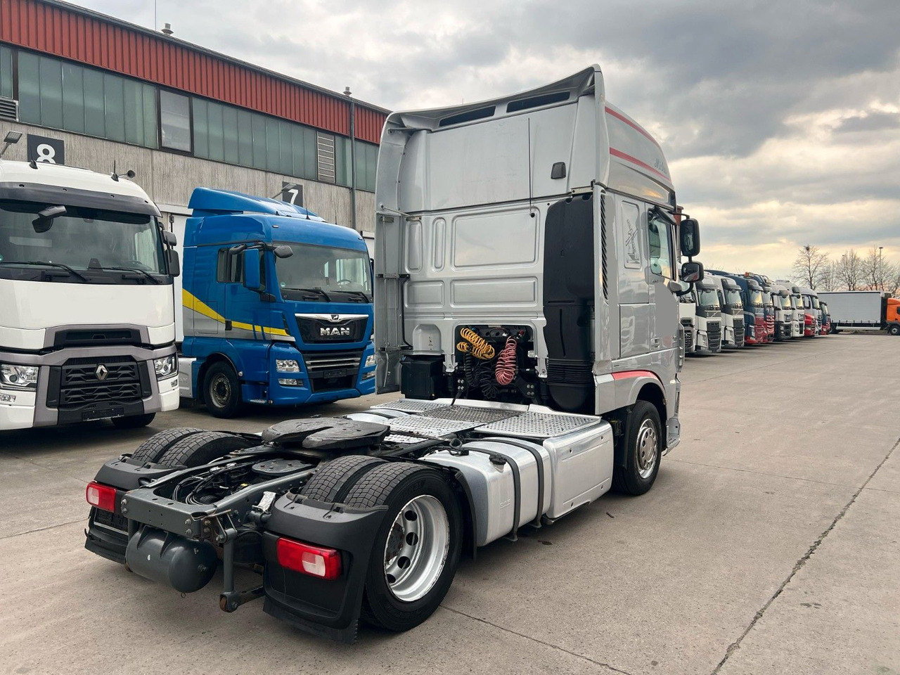 DAF XF 460 FT * ACC * RETARDER * STANDKLIMA * - Cabeza tractora: foto 5 DAF XF 460 FT * ACC * RETARDER * STANDKLIMA * - Cabeza tractora: foto 5