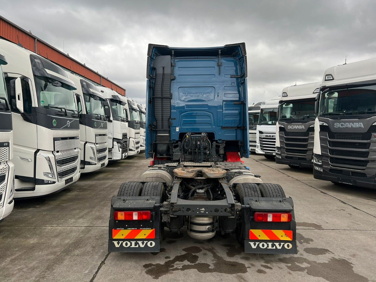 Volvo FH 460 * ACC * ALCOA *LEDER* RETAR * 1 HAND * - Cabeza tractora: foto 5 Volvo FH 460 * ACC * ALCOA *LEDER* RETAR * 1 HAND * - Cabeza tractora: foto 5