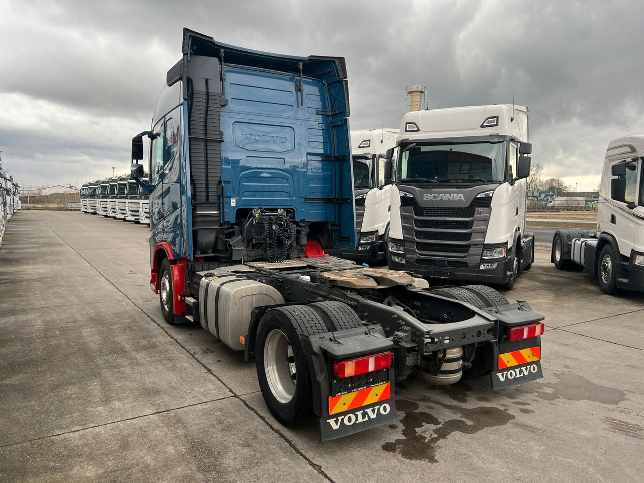 Volvo FH 460 * ACC * ALCOA *LEDER* RETAR * 1 HAND * - Cabeza tractora: foto 4 Volvo FH 460 * ACC * ALCOA *LEDER* RETAR * 1 HAND * - Cabeza tractora: foto 4