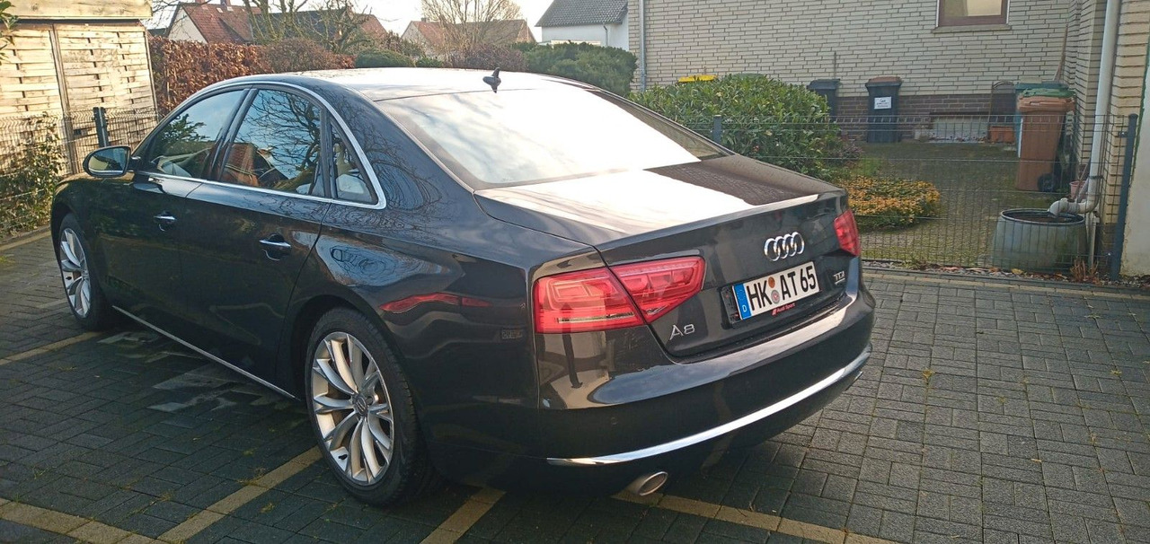 Audi A8 4.2 TDI tiptronic quattro - Sedan: foto 3 Audi A8 4.2 TDI tiptronic quattro - Sedan: foto 3