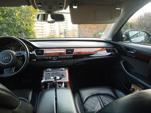 Audi A8 4.2 TDI tiptronic quattro - Sedan: foto 5 Audi A8 4.2 TDI tiptronic quattro - Sedan: foto 5