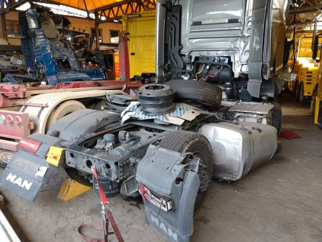 MAN TGX 18.510 - Cabeza tractora: foto 5 MAN TGX 18.510 - Cabeza tractora: foto 5