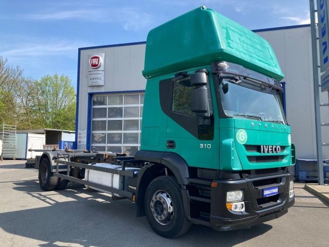 Iveco Stralis AT190S31/FP CM TOPSLEEPER Euro5 Intarder - Camión portacontenedore/ Intercambiable: foto 1 Iveco Stralis AT190S31/FP CM TOPSLEEPER Euro5 Intarder - Camión portacontenedore/ Intercambiable: foto 1
