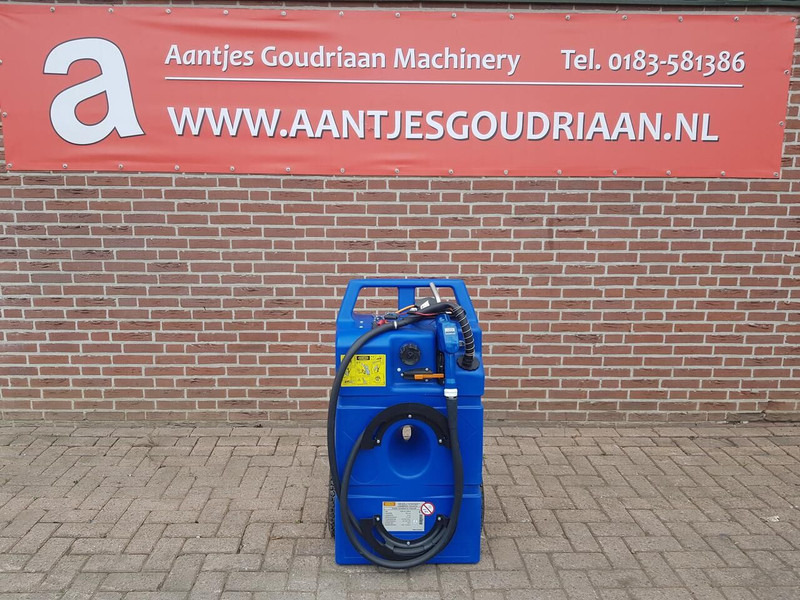 AD Blue trolley - Camión cisterna: foto 1 AD Blue trolley - Camión cisterna: foto 1