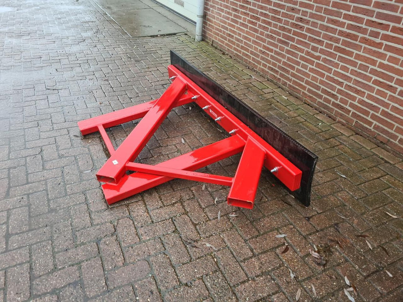 AGM rubberschuif - Maquinaria ganadera: foto 3 AGM rubberschuif - Maquinaria ganadera: foto 3