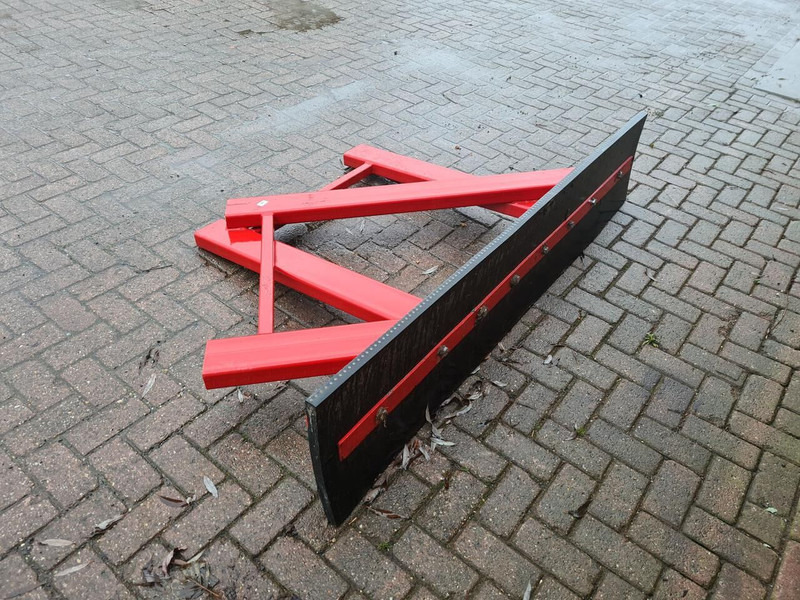 AGM rubberschuif - Maquinaria ganadera: foto 4 AGM rubberschuif - Maquinaria ganadera: foto 4