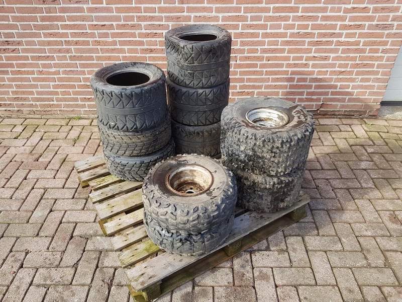 Banden voor de Yamaha breeze - Neumáticos y llantas: foto 2 Banden voor de Yamaha breeze - Neumáticos y llantas: foto 2