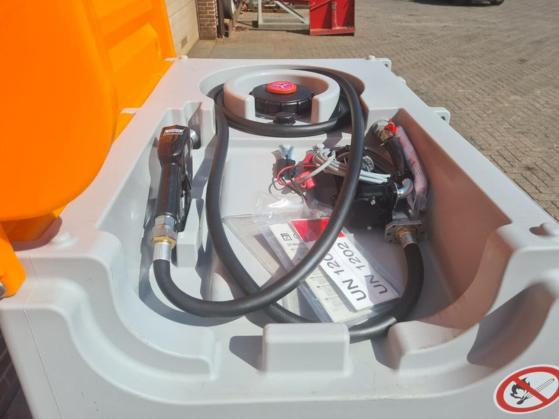 Diesel 600 liter - Camión cisterna: foto 5 Diesel 600 liter - Camión cisterna: foto 5