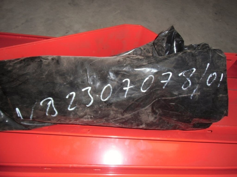 KM strooier opzet - Parachoques: foto 2 KM strooier opzet - Parachoques: foto 2