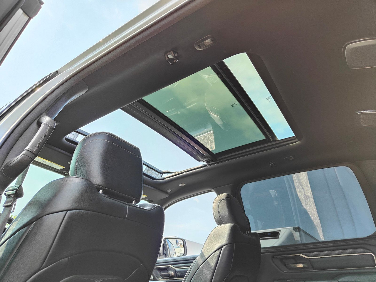 SUV/ Todoterreno Dodge RAM HEMI Limited 5.7 PRINS LPG Luftfederung: foto 16 SUV/ Todoterreno Dodge RAM HEMI Limited 5.7 PRINS LPG Luftfederung: foto 16