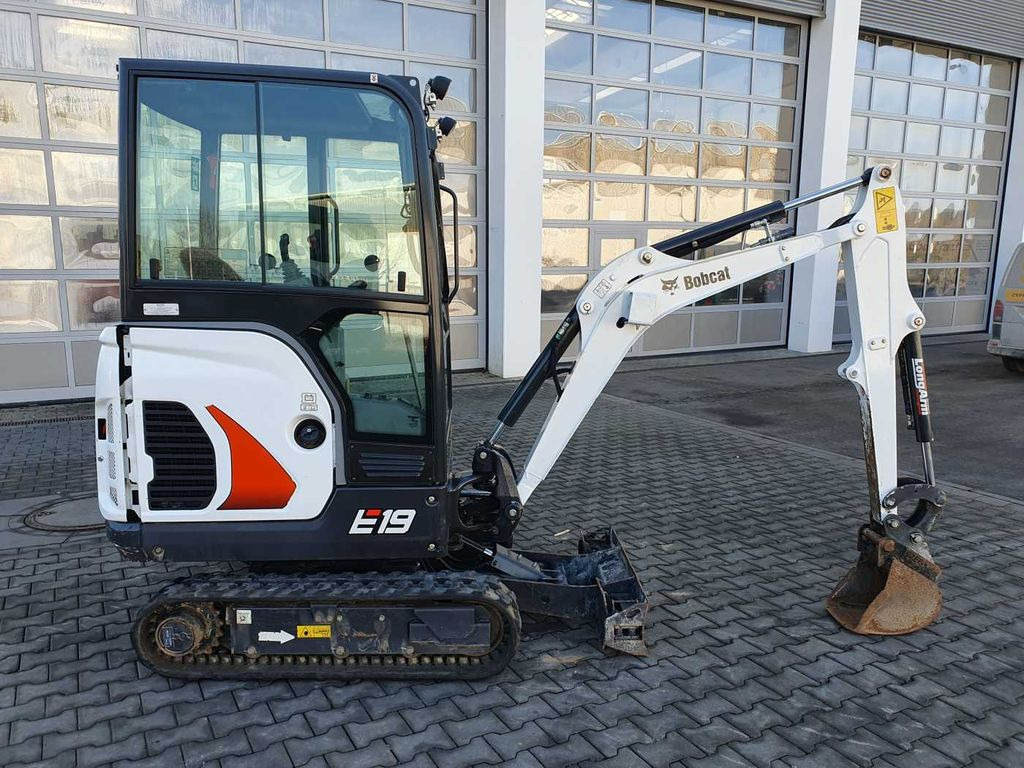 Bobcat E19 / MS01 / nur 423h! / 2023 / Tieflöffel 300mm Bobcat E19 / MS01 / nur 423h! / 2023 / Tieflöffel 300mm - Miniexcavadora: foto 2 Bobcat E19 / MS01 / nur 423h! / 2023 / Tieflöffel 300mm Bobcat E19 / MS01 / nur 423h! / 2023 / Tieflöffel 300mm - Miniexcavadora: foto 2