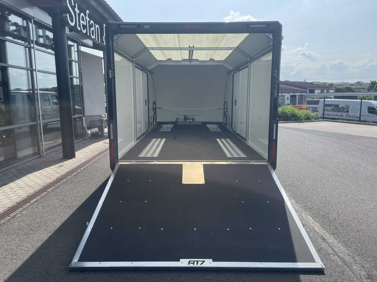 Brian James Race Transporter 7 / 6,16 m 3.500 kg - Remolque portavehículos: foto 3 Brian James Race Transporter 7 / 6,16 m 3.500 kg - Remolque portavehículos: foto 3