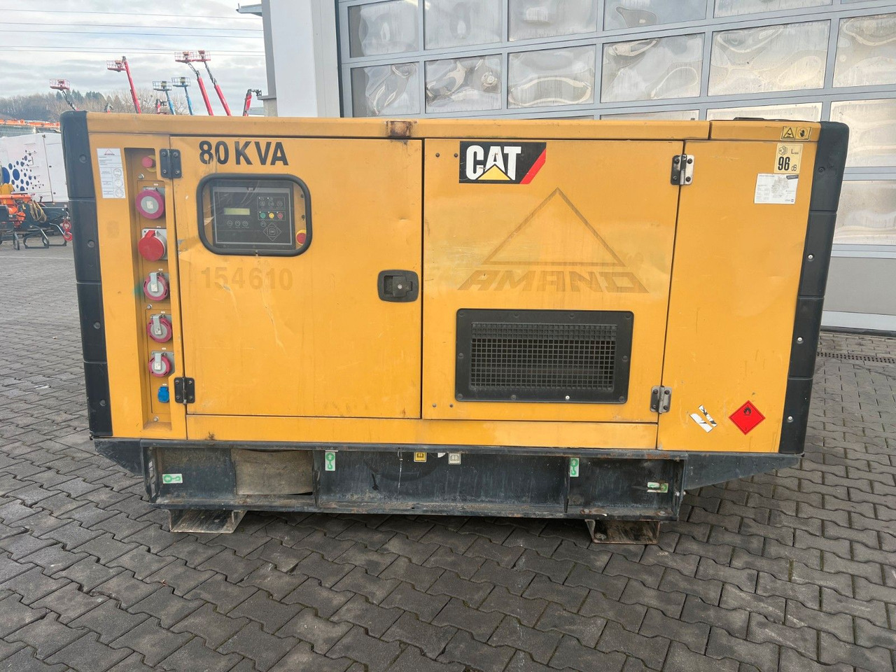 CAT DE88E3 / Stromerzeuger / 80KVA / 2015 / 14.180h - Generador industriale: foto 2 CAT DE88E3 / Stromerzeuger / 80KVA / 2015 / 14.180h - Generador industriale: foto 2