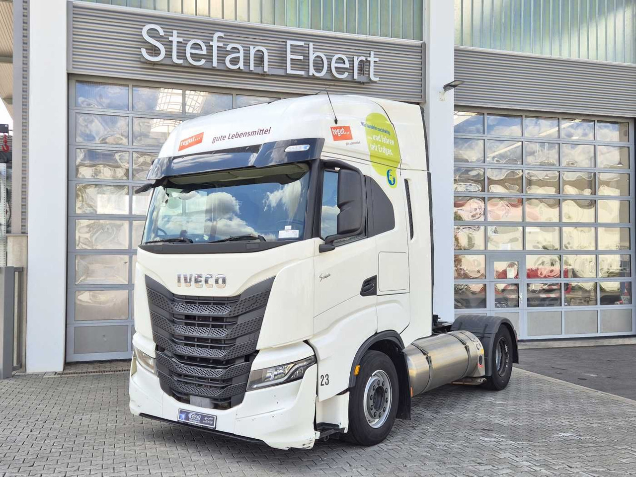 Iveco S-Way AS440S46 NG Intarder Abbiegeassistent - Cabeza tractora: foto 1 Iveco S-Way AS440S46 NG Intarder Abbiegeassistent - Cabeza tractora: foto 1
