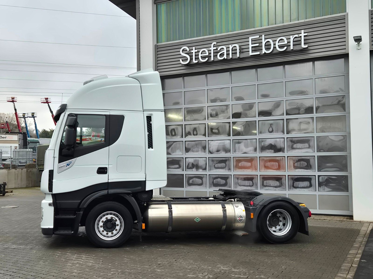 Iveco Stralis 460NP LNG Intarder 3 Stück - Cabeza tractora: foto 4 Iveco Stralis 460NP LNG Intarder 3 Stück - Cabeza tractora: foto 4