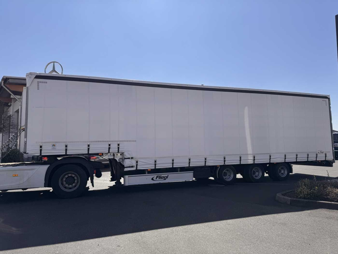 Fliegl SDS 350 Schiebeplane+Verdeck XL SAF 20.900Km - Semirremolque lona: foto 4 Fliegl SDS 350 Schiebeplane+Verdeck XL SAF 20.900Km - Semirremolque lona: foto 4