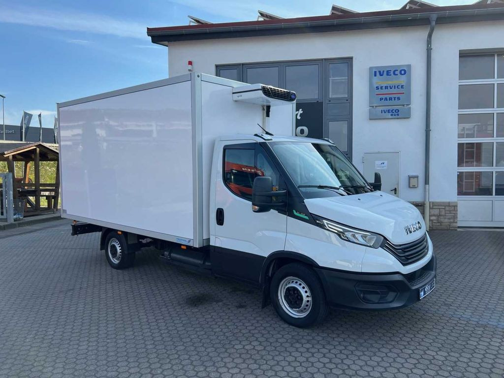 Iveco 35S14 A8 CNG Koffer *3-Sitze*Klima*Automatik* Iveco 35S14 A8 CNG Koffer *3-Sitze*Klima*Automatik* - Furgoneta frigorifica: foto 2 Iveco 35S14 A8 CNG Koffer *3-Sitze*Klima*Automatik* Iveco 35S14 A8 CNG Koffer *3-Sitze*Klima*Automatik* - Furgoneta frigorifica: foto 2