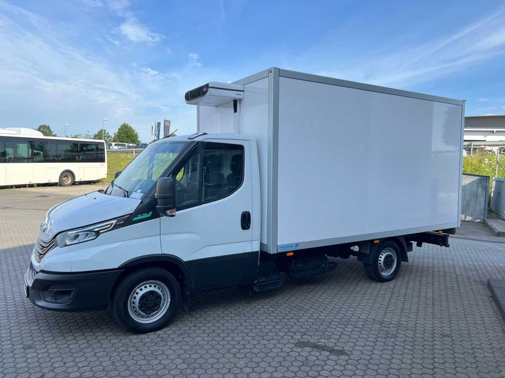 Furgoneta frigorifica Iveco 35S14 A8 CNG Koffer *3-Sitze*Klima*Automatik* Iveco 35S14 A8 CNG Koffer *3-Sitze*Klima*Automatik*: foto 10