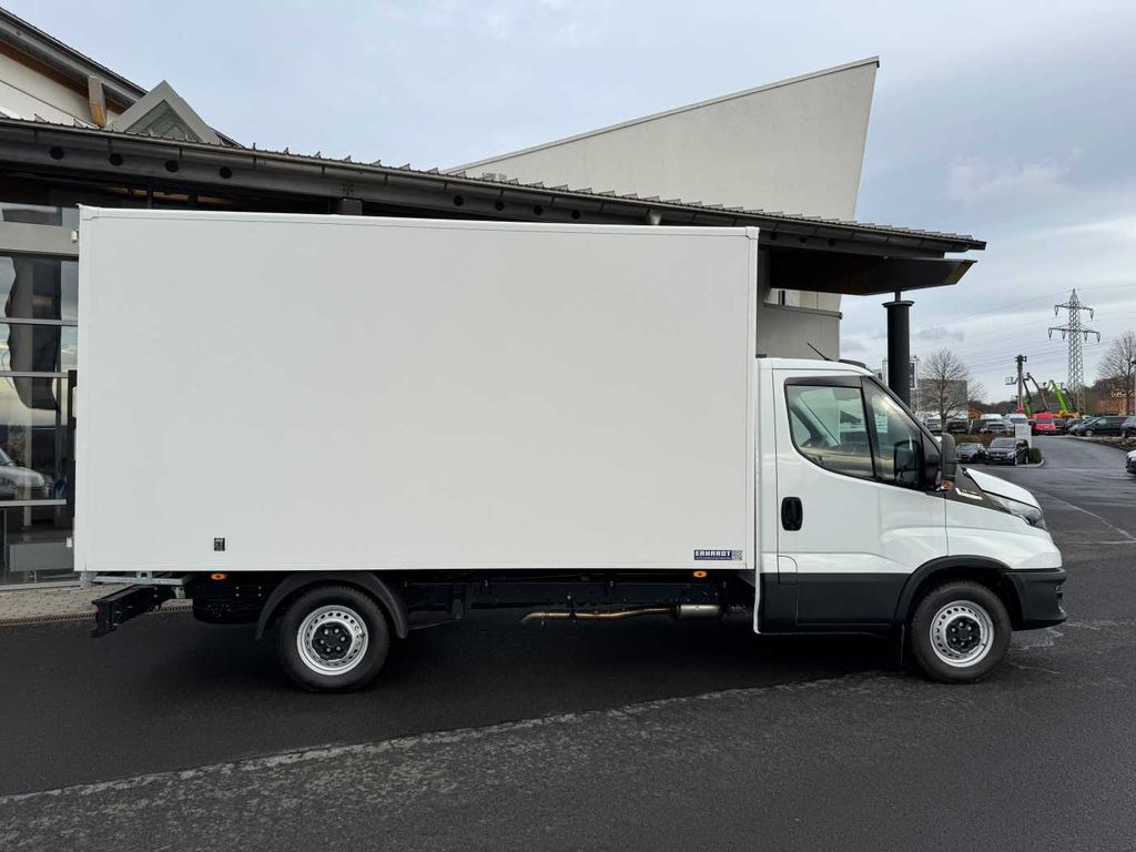 Iveco 35S16H Koffer *3-Sitze*Klima*Radio*Luft* - Furgoneta caja cerrada: foto 4 Iveco 35S16H Koffer *3-Sitze*Klima*Radio*Luft* - Furgoneta caja cerrada: foto 4