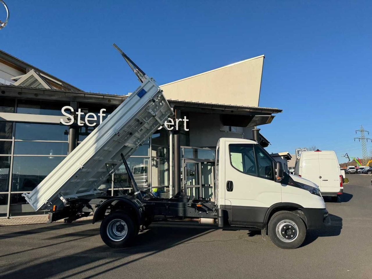 Iveco 70C18H Meiller 3-S.Kipper *2xAHK*Klima* - Furgoneta basculante: foto 2 Iveco 70C18H Meiller 3-S.Kipper *2xAHK*Klima* - Furgoneta basculante: foto 2