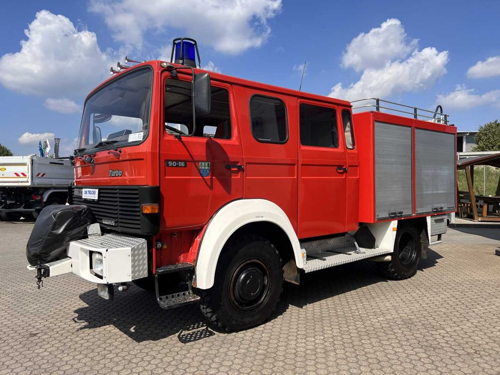 Iveco 75-16 AW 4x4 LF8 Feuerwehr Standheizung 9 Sitze - Camión de bomberos: foto 4 Iveco 75-16 AW 4x4 LF8 Feuerwehr Standheizung 9 Sitze - Camión de bomberos: foto 4