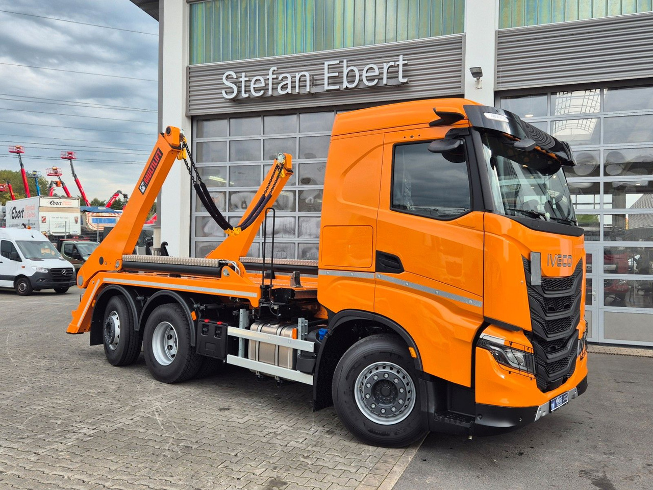 Iveco AS280X58Y/ PS ON Hiab FTR18 Funk AHK Bett Cam - Camión volquete: foto 5 Iveco AS280X58Y/ PS ON Hiab FTR18 Funk AHK Bett Cam - Camión volquete: foto 5