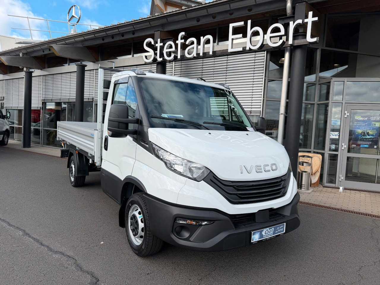 Iveco Daily 35S14 A8*R3.450mm*Automatik*Kamera*3Sitze* - Furgoneta basculante: foto 1 Iveco Daily 35S14 A8*R3.450mm*Automatik*Kamera*3Sitze* - Furgoneta basculante: foto 1