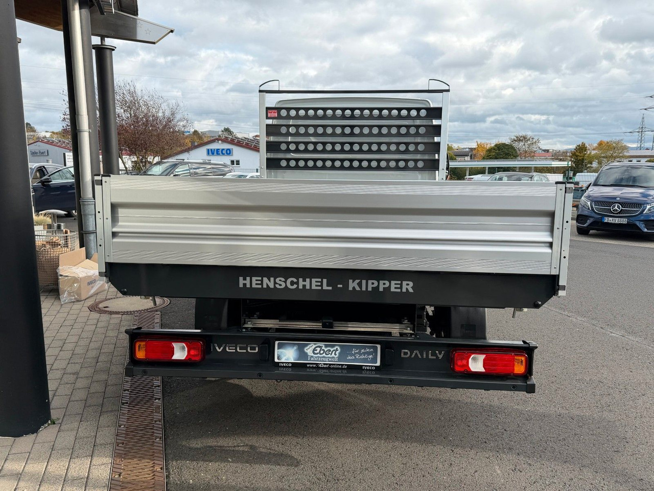 Iveco Daily 35S14 A8*R3.450mm*Automatik*Kamera*3Sitze* - Furgoneta basculante: foto 5 Iveco Daily 35S14 A8*R3.450mm*Automatik*Kamera*3Sitze* - Furgoneta basculante: foto 5