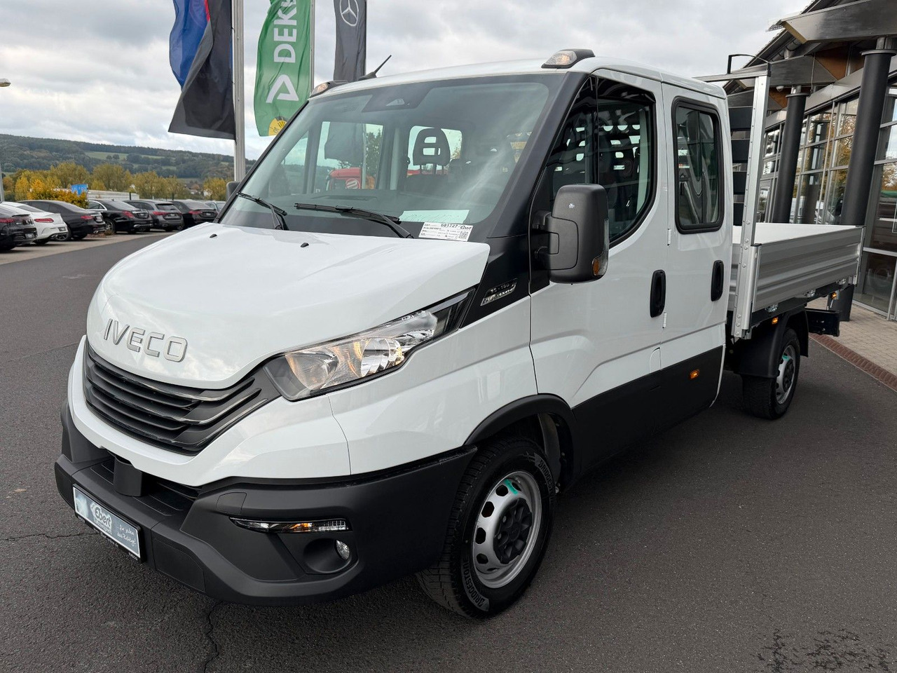 Iveco Daily 35S16 A8 *R.3450mm*Automatik*AHK*7-Sitze* - Furgoneta basculante, Furgoneta combi: foto 3 Iveco Daily 35S16 A8 *R.3450mm*Automatik*AHK*7-Sitze* - Furgoneta basculante, Furgoneta combi: foto 3