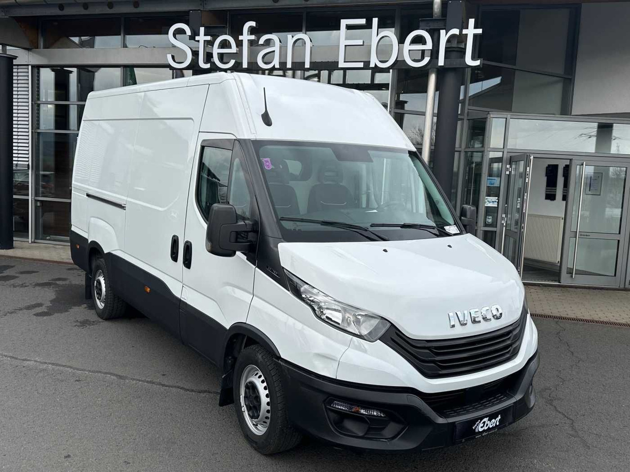 Iveco Daily 35S16 *Klima*L3.520mm* - Furgón: foto 1 Iveco Daily 35S16 *Klima*L3.520mm* - Furgón: foto 1