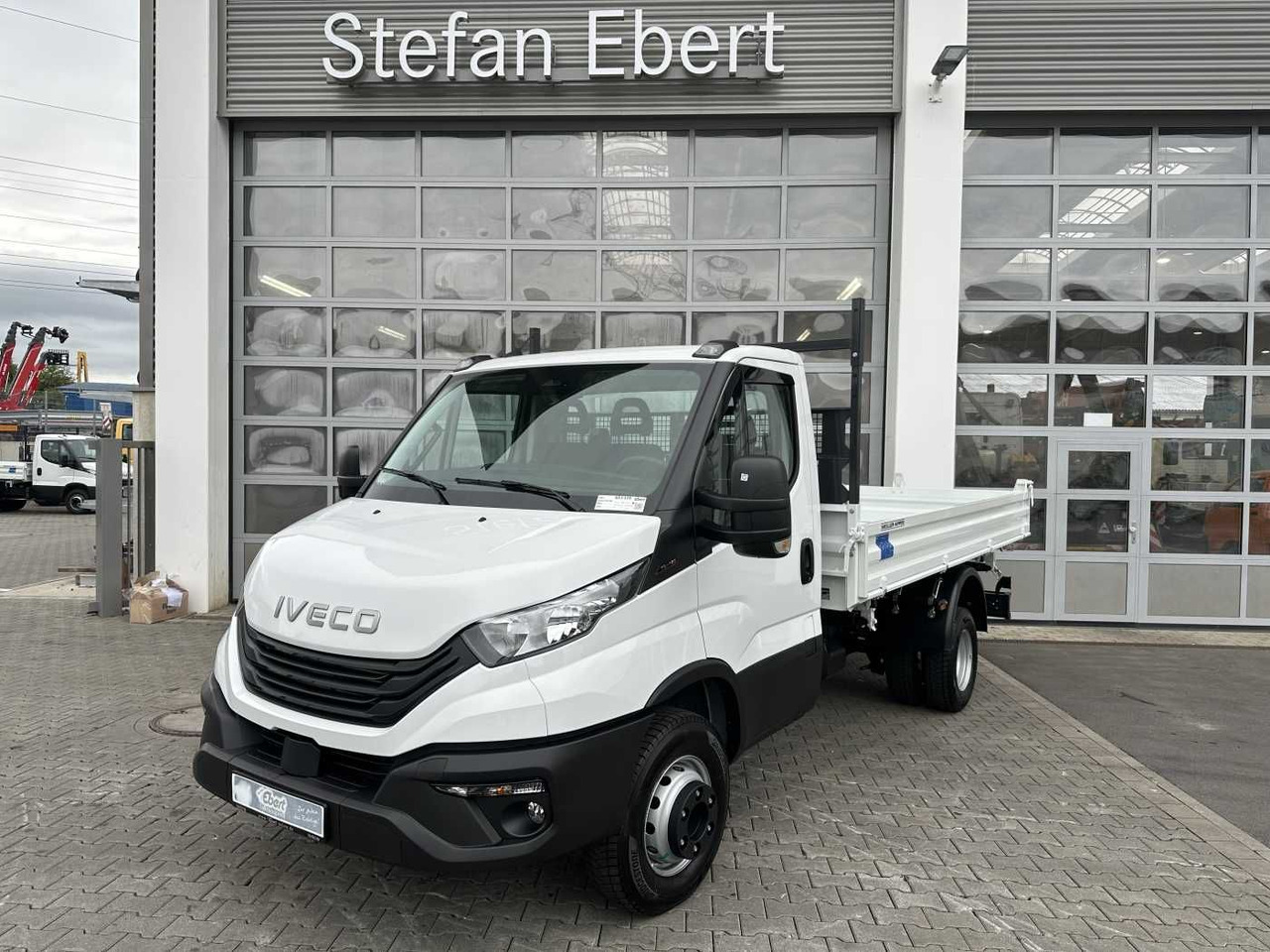 Iveco Daily 70C18H 3-S.-Kipper *R3.750mm*2xAHK* 4x - Furgoneta basculante: foto 1 Iveco Daily 70C18H 3-S.-Kipper *R3.750mm*2xAHK* 4x - Furgoneta basculante: foto 1