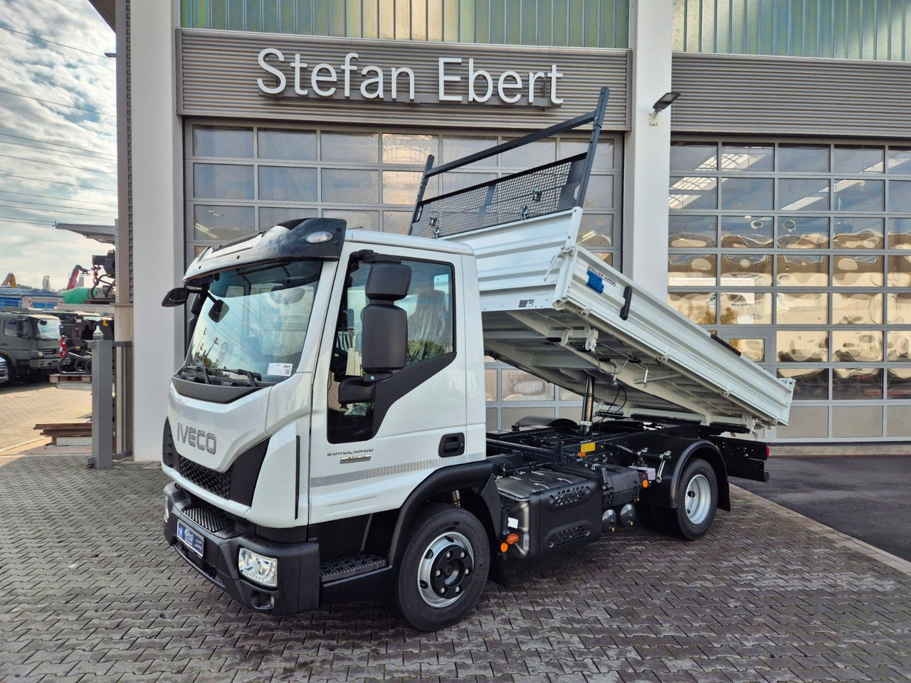 Iveco Eurocargo ML80E21 Meiller 2x AHK 3 Sitze Klima - Furgoneta basculante: foto 1 Iveco Eurocargo ML80E21 Meiller 2x AHK 3 Sitze Klima - Furgoneta basculante: foto 1