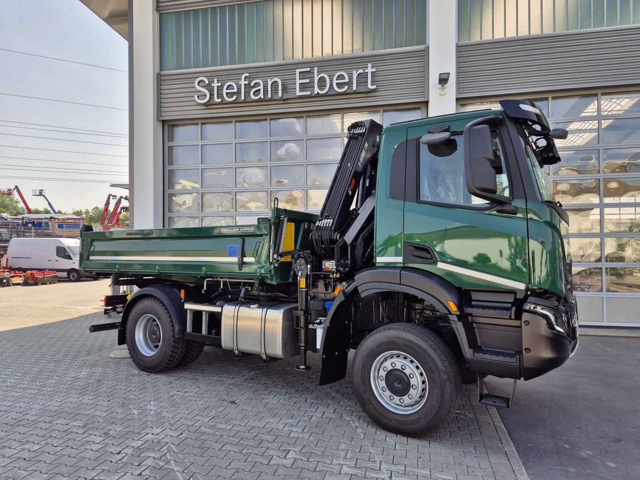 Iveco T-Way AD190T36W/P 4x4 HIAB X-HIDUO 118E-3 Funk - Camión volquete, Camión grúa: foto 3 Iveco T-Way AD190T36W/P 4x4 HIAB X-HIDUO 118E-3 Funk - Camión volquete, Camión grúa: foto 3