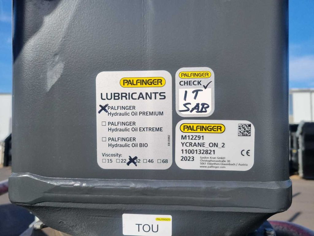 Leasing de Iveco X-Way AS300X57 Z/P HR ON+ 6x4 (6x6 Hi Traction)  Iveco X-Way AS300X57 Z/P HR ON+ 6x4 (6x6 Hi Traction): foto 11